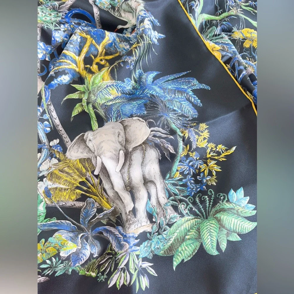 Authentic Christian Dior TOILE DE JOUY VOYAGE 90 Square Silk Scarf